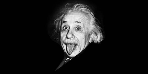 Albert Einstein dil çıkarttığı fotoğraf